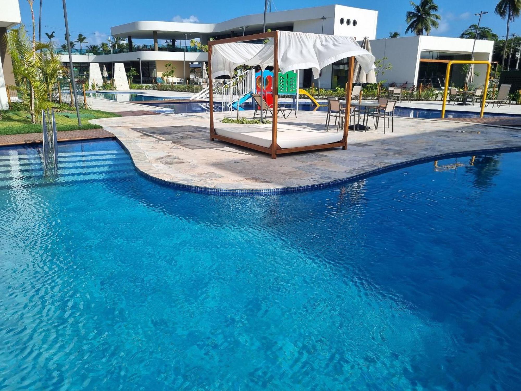 Flat Em Muro Alto - - Makia B117 - By Anfitriao